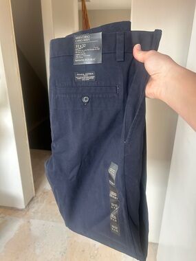Banana Republic Aiden Chino Work Pants
Brand New